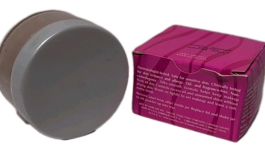 Mary Kay Signature Loose Powder Light Bronze #464400 – NEW in Box – Full Size - Image 3 of 4