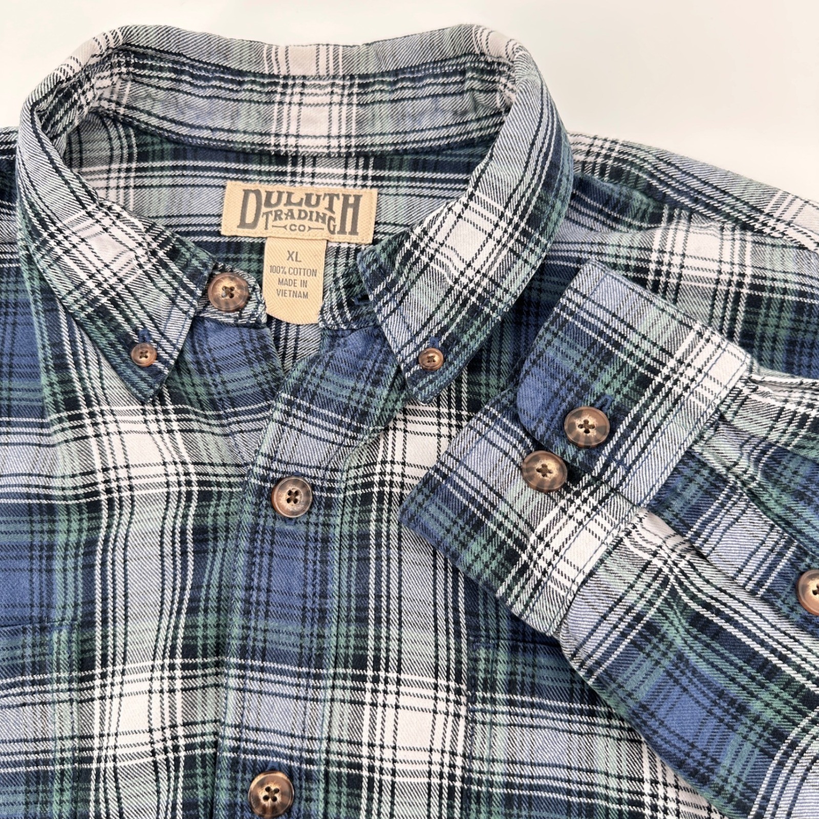 Duluth Trading Co. XL Flannel Shirt Mens Long Sleeve Plaid Button Up Cotton