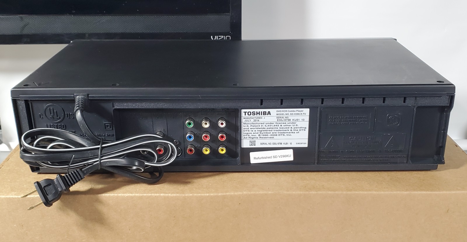 TOSHIBA SD296KU DVD/VHS Combo Player  w/Manuals &Remote HDMI Converter