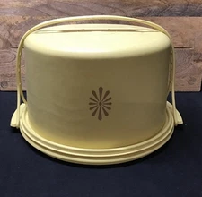 VTG Tupperware Starburst Cake Carrier (684-1), Lid (683-1), & Handle (624-3)