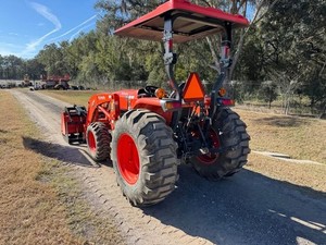 KUBOTA L4802 TRACTOR LOADER WITH GRAPPLE - ONLY 225 HOURS - INCLUDES GRAPPLE!
