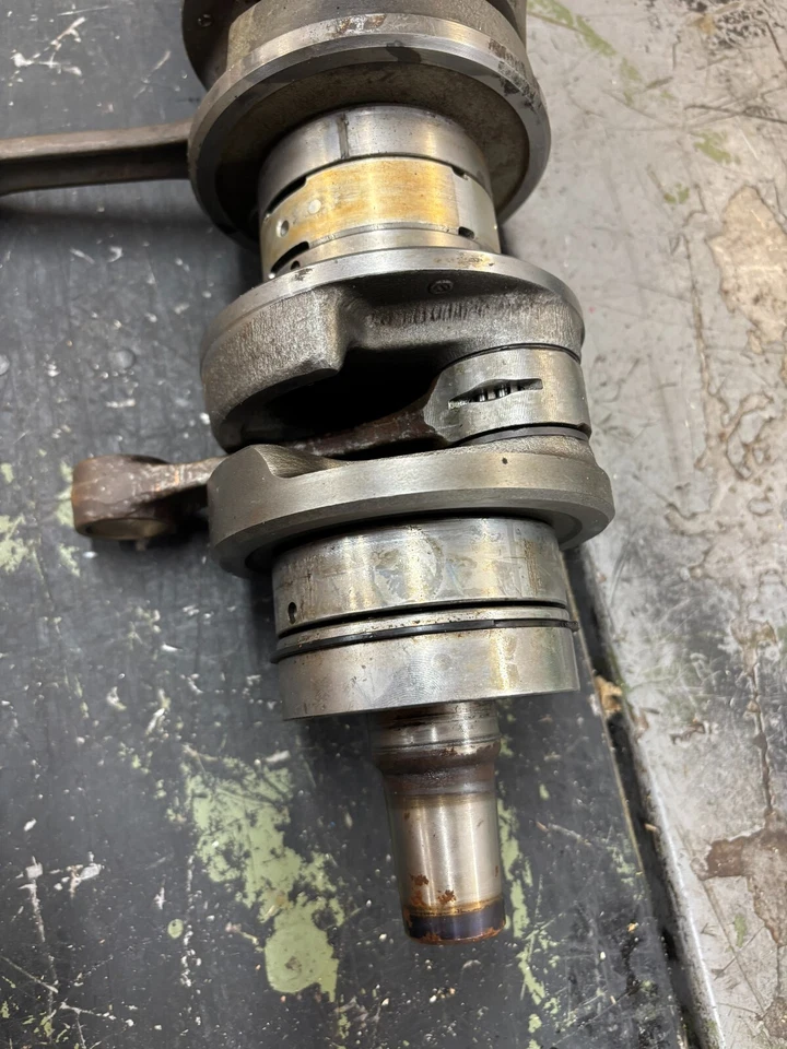 Cigüeñal 1996 Yamaha Vmax 600 8ay-11400-03-00 RW6953 Foto 2 de 4