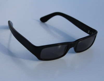 Vintage black Dolce & Gabbana D&G sunglasses rhinestone  display picture 3