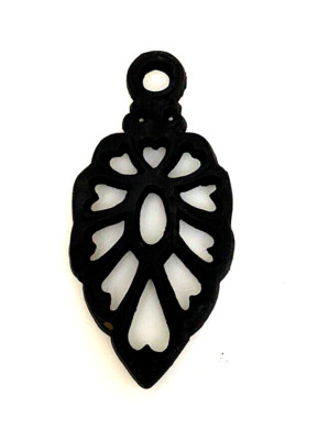 Vtg Cast Iron Trivet Hearts Matte Black Footed Wall Hanger Retro Metal Classic