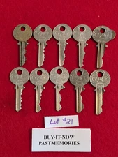LOT OF 10 "YALE SECURITY" VINTAGE ANTIQUE c1900 KEYS, PADLOCKS, HOUSE, LOT #21