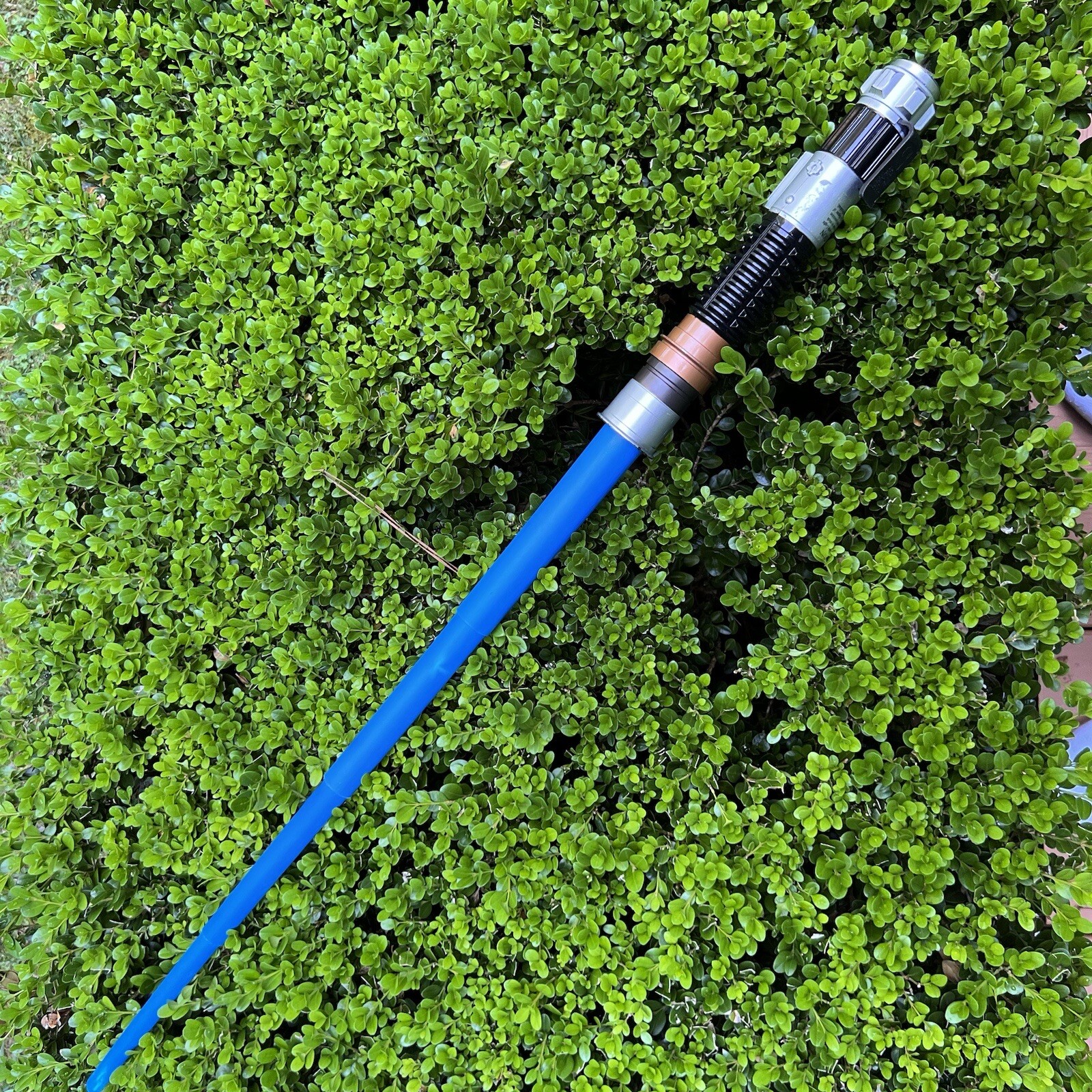 Hasbro 2009 Blue Toy Light Saber Interactive Noise Sounds -