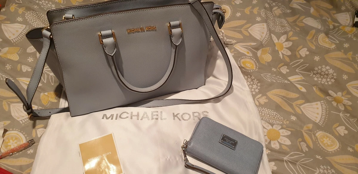 Michael Kors baby blue purse | Blue purse, Purses, Kor