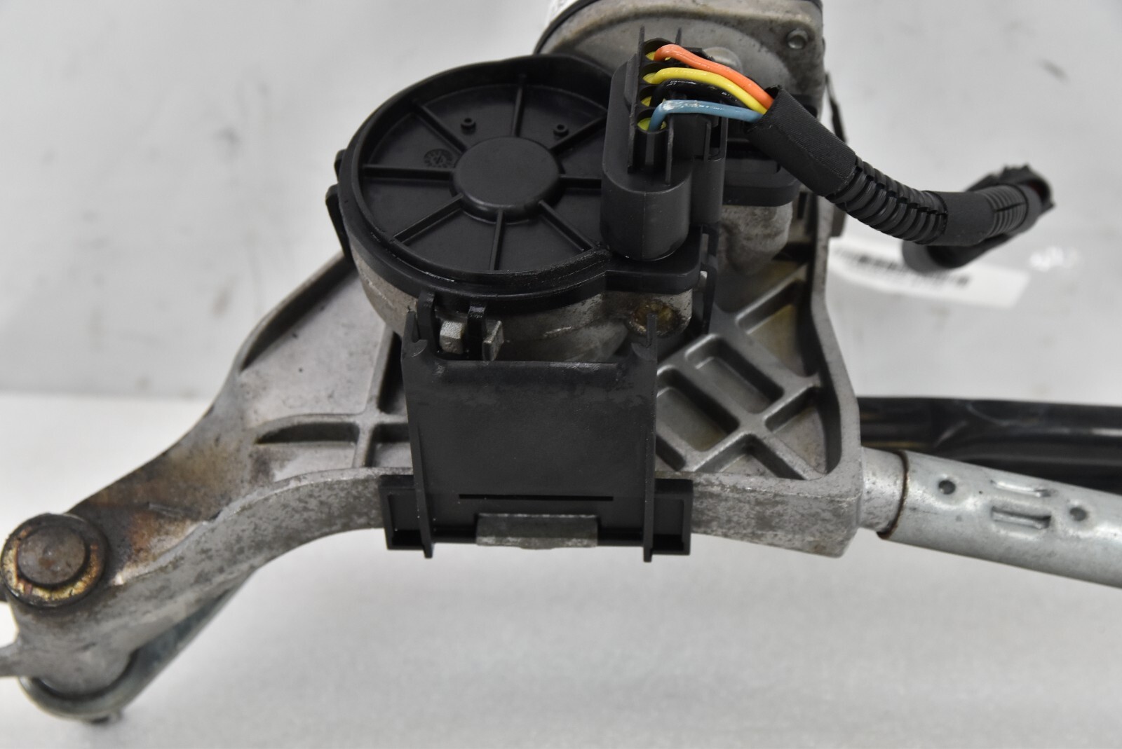 π 2014-2020 MASERATI QUATTROPORTE FRONT WINDSHIELD WIPER MOTOR LINKAGE OEM