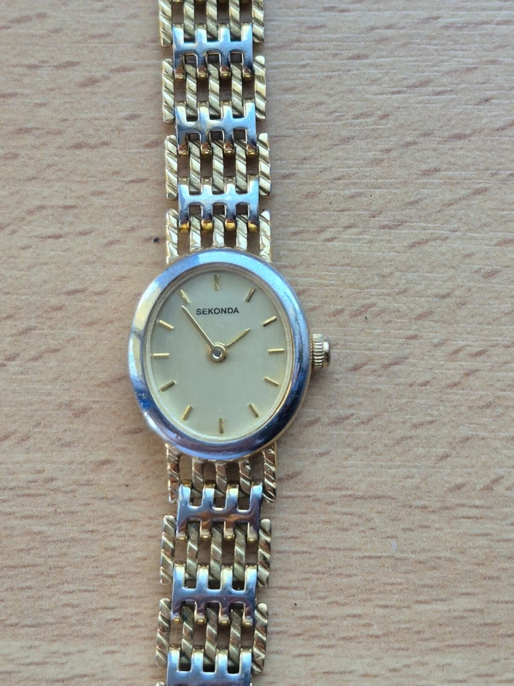 VINTAGE Hermoso Reloj Pulsera Sekonda Damas Cuarzo Foto 4 de 4