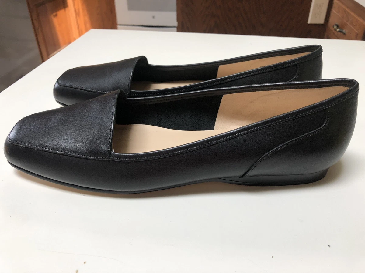 Bandolino liberty flats sale