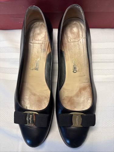 Salvatore Ferragamo size 10.5 black signature bow slip on shoes - Bild 2 von 6