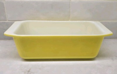 Vintage Pyrex #913 Loaf Bread Cake Ovenware Pan Dish Lemon Yellow White