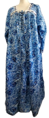 Only Necessities Nachthemd & Morgenmantel Set 2x blau Cottagecore Lounge Sleeepware