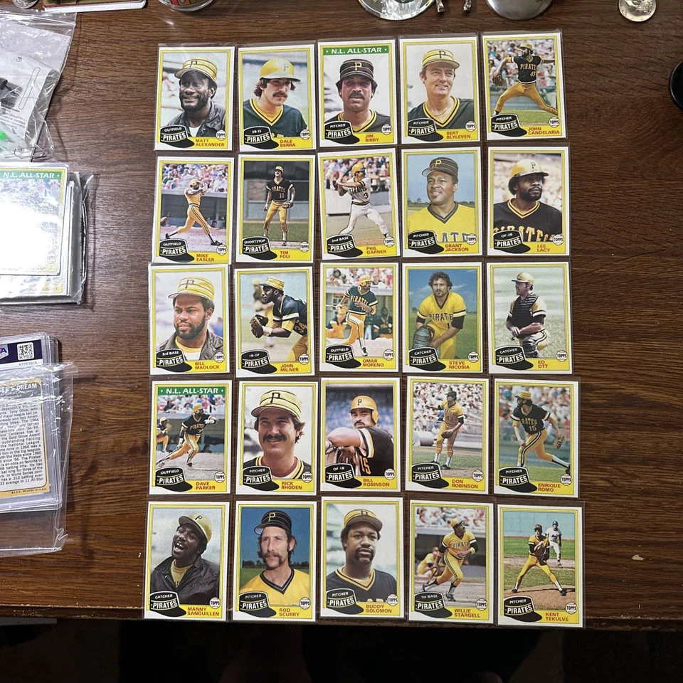 lote de 25 1981 TOPPS PITTSBURGH PIRATES MLB Stargell, Parker, Blyleven 💥NM 💥⚾ Foto 2 de 4