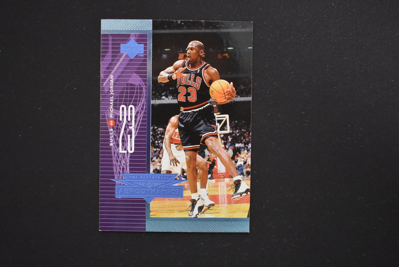 Michael Jordan 1998-99 Upper Deck AeroDynamics #A1 Chicago Bulls Insert