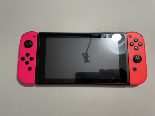 Nintendo Switch Console + Joycons HAC-001 FOR PARTS NOT WORKING READ