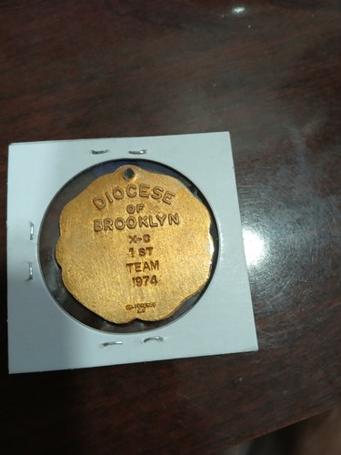 catholic high school diocese of Brooklyn medal - Bild 2 von 2