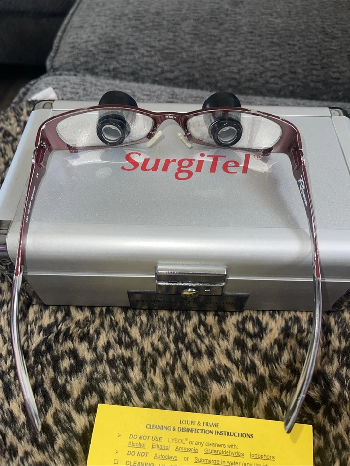 Lupas Surgitel - Gafas médicas dentales marco Oakley (D1) - Imagen 3 de 4