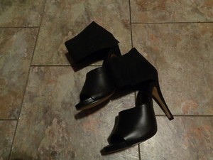ankle cuff shoes