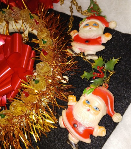 Vintage Weihnachtsdekoration Kunststoff hängend Santa Blasform Farbe vorbeleuchtetes Riff Posten - Bild 1 von 17