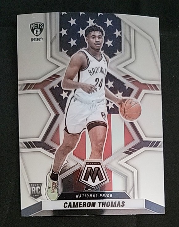 2021-22 Panini Mosaic Cameron Thomas Rookie #255 Brooklyn Nets (National Pride)