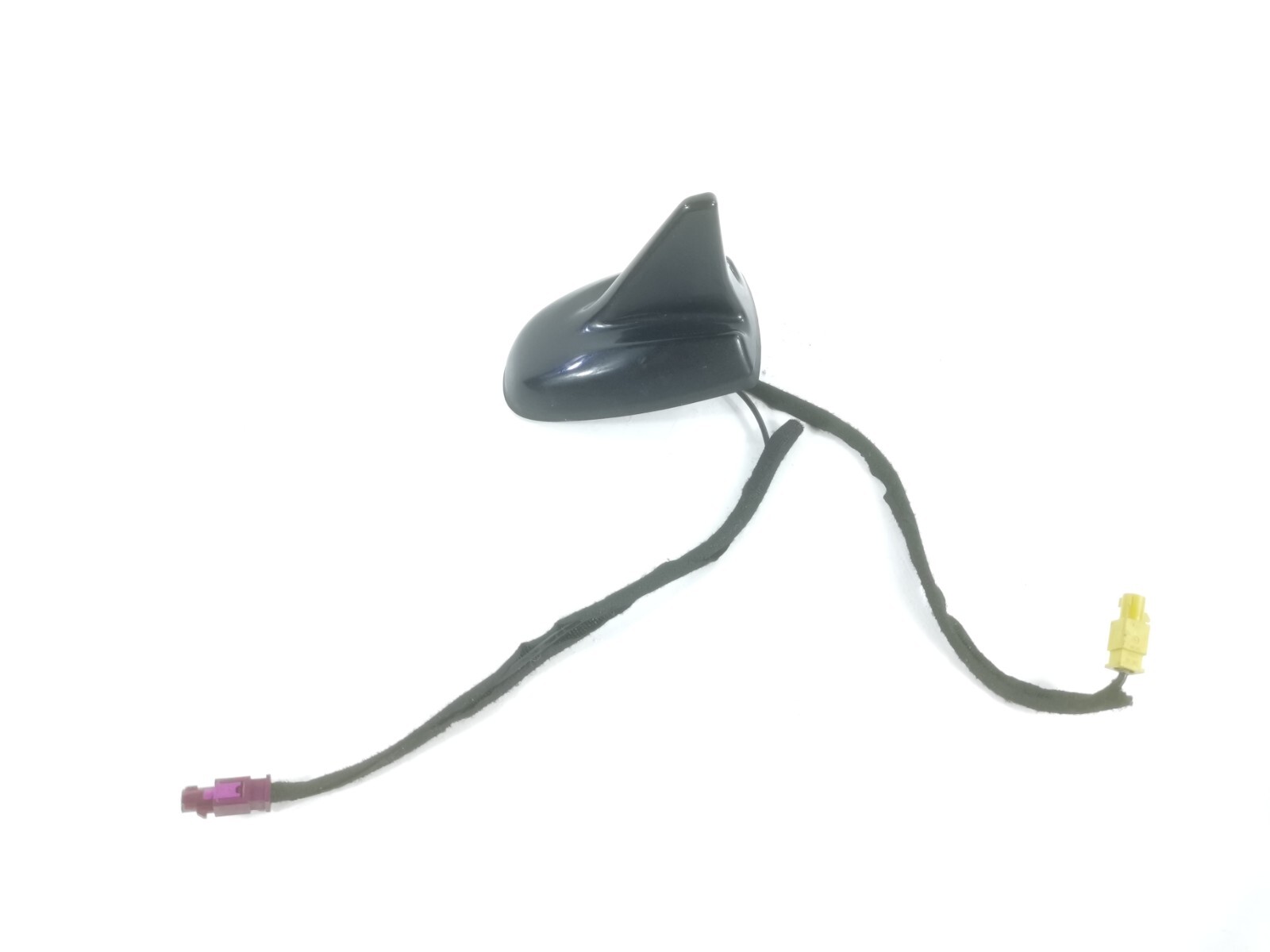 17-20 MASERATI Levante ROOF MOUNTED ANTENNA SHARK FIN BLACK 670076131