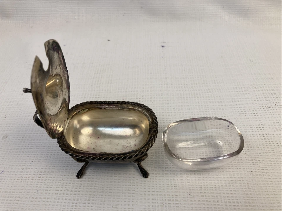 Salero cubierto de plata 800 europeo vintage con inserto de vidrio sin cuchara RARO USADO EN EXCELENTE ESTADO Foto 3 de 4