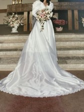 Long Ball Room Long Sleeve Wedding Dress House of Brides Size 2-4 With Bussel