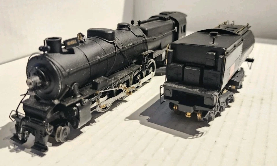 Bowser HO Scale M1 4-8-2 Steam Locomotive Grand Trunk Western #6401 - Image 4 of 4