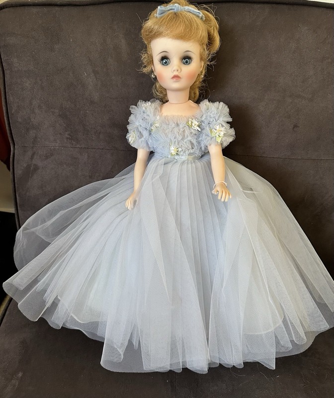 Vintage 1960’s Madame Alexander 18” Elise Doll in Pale Blue Ball Gown #1750