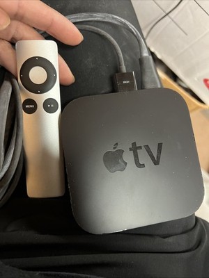 Apple TV (3rd Generation) HD 8GB Media Streamer - A1427 With Remote
