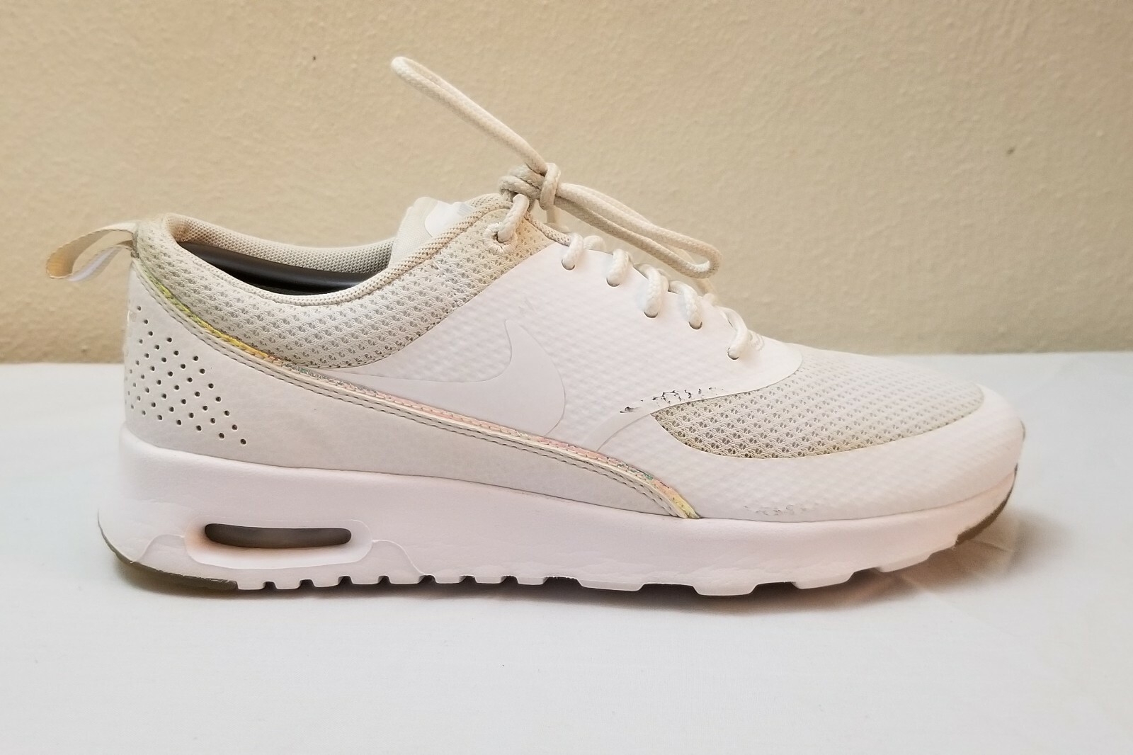 nike thea premium white