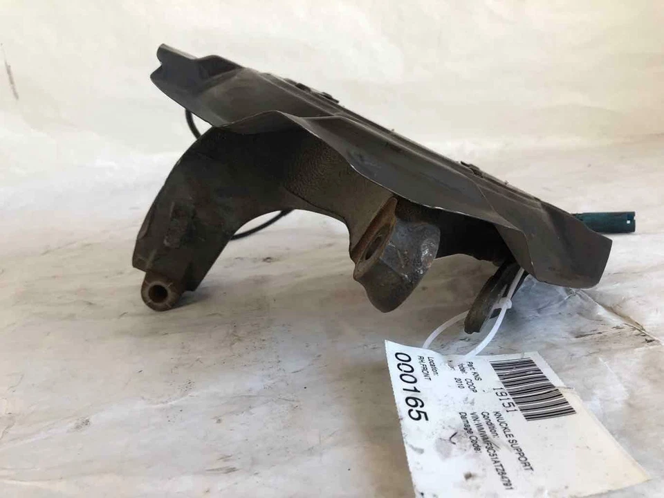 Mini Cooper 2010 husillo de dirección delantera buje de nudillos pasajero derecho derecho usado Foto 2 de 4