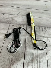 Calista Triangl Pro Heated Hair Detailer Brush Daffodill New No Box