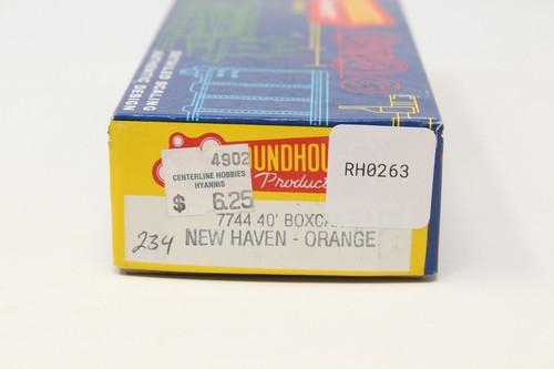 HO Roundhouse 7744 40' Box Car New Haven NH 36500 Orange RTR - Picture 9 of 9