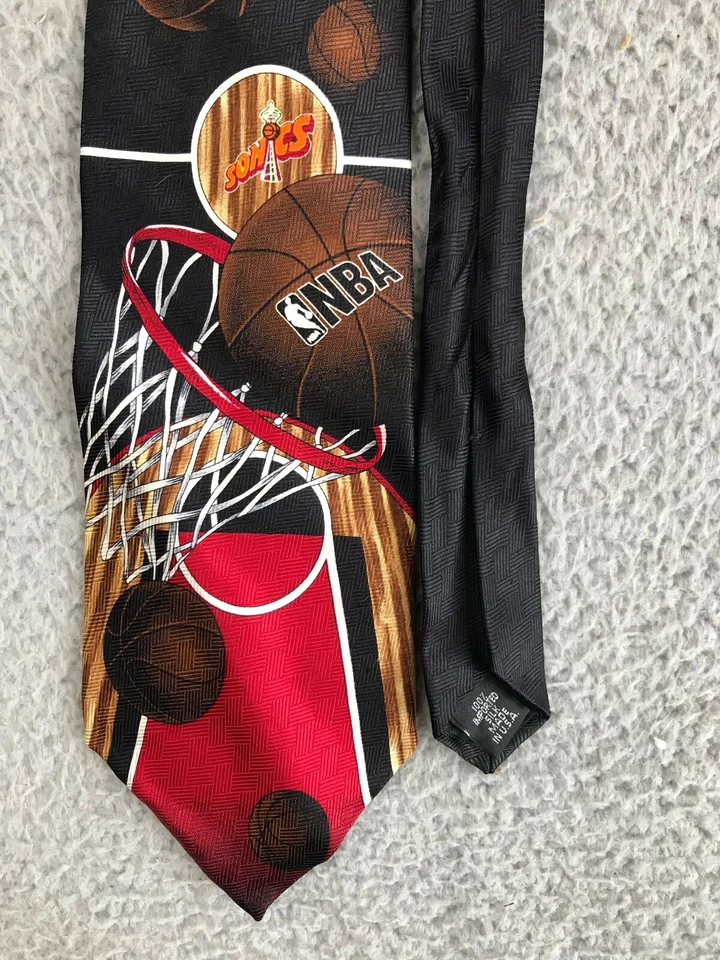 Corbata Seattle Super Sonics NBA para hombre negra 100 % seda hecha en EE. UU. logotipo clásico Foto 4 de 4