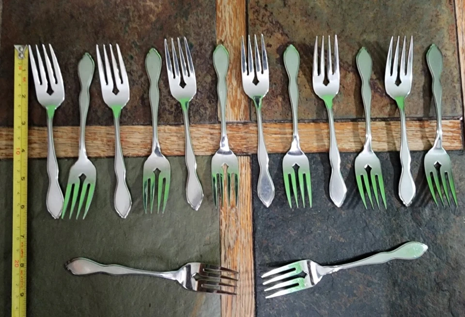 LOTE ROGERS 1881 0F 14 c1991 ENSALADA CREPÚSCULO ACERO INOXIDABLE 🥗🍅 😋 TENEDORES Foto 3 de 4