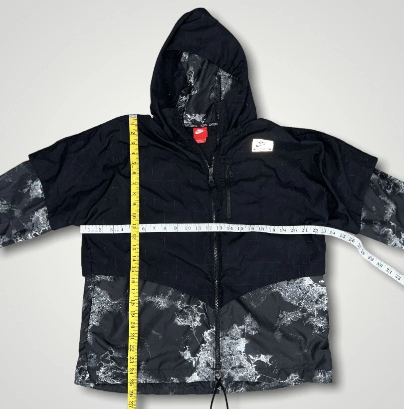 Nike sales international windrunner