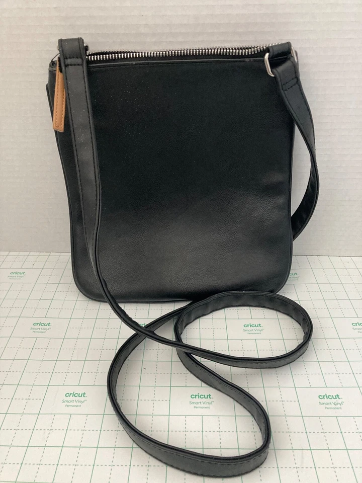 Bandolera Tahari Color Negro Correa Ajustable Foto 4 de 4