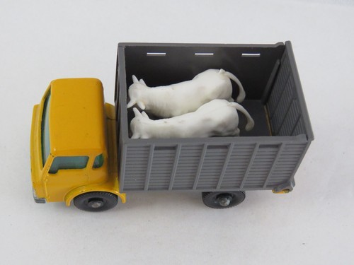 Vintage 1966 Lesney Matchbox #37 Dodge Cattle Truck w/cargo made in England - Picture 2 of 11