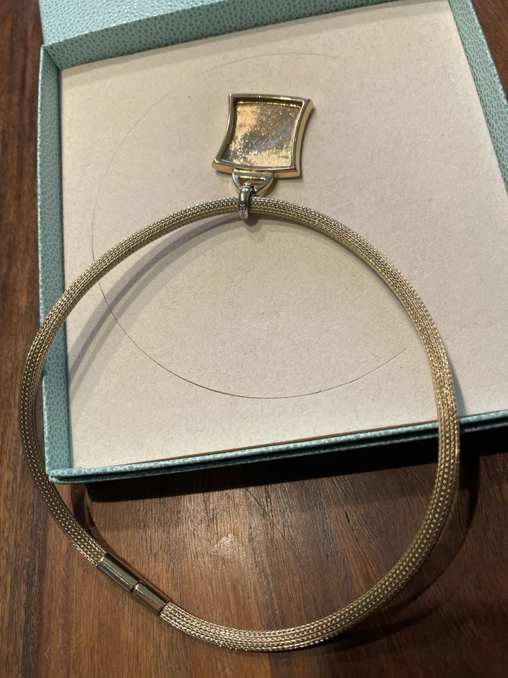 Pierre Lang Gold Collier Kette mit Grossem Gold Anhänger Pferde Neuwertig - Bild 4 von 4