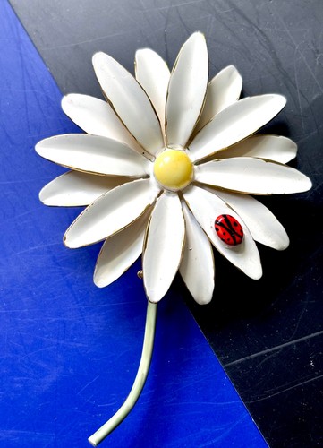Vintage 1960s SANDOR Daisy Flower Brooch, Flower PIN,Retro Fashion,Collectible