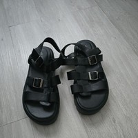 Yours Womens Platform Sandel.  Limited Collection.