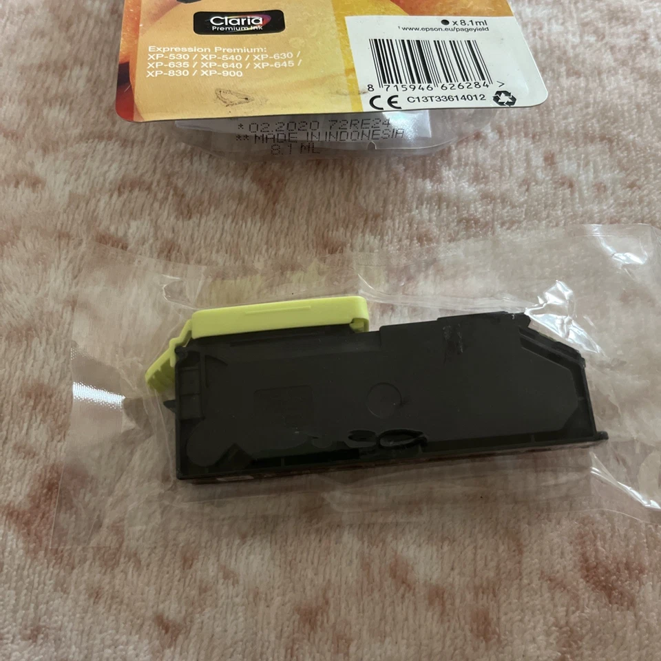 2 x EPSON 33XL Photo Black ink Cartridge C13T33614012 (dated 02 2020) - Image 3 of 4