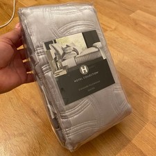 NWT Hotel Collection LUMINESCENT Quilted Standard Pillowsham , Gray, MSRP 95