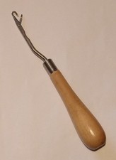 Crooked / Bent Neck Latch Hook 6" with Wood Handle