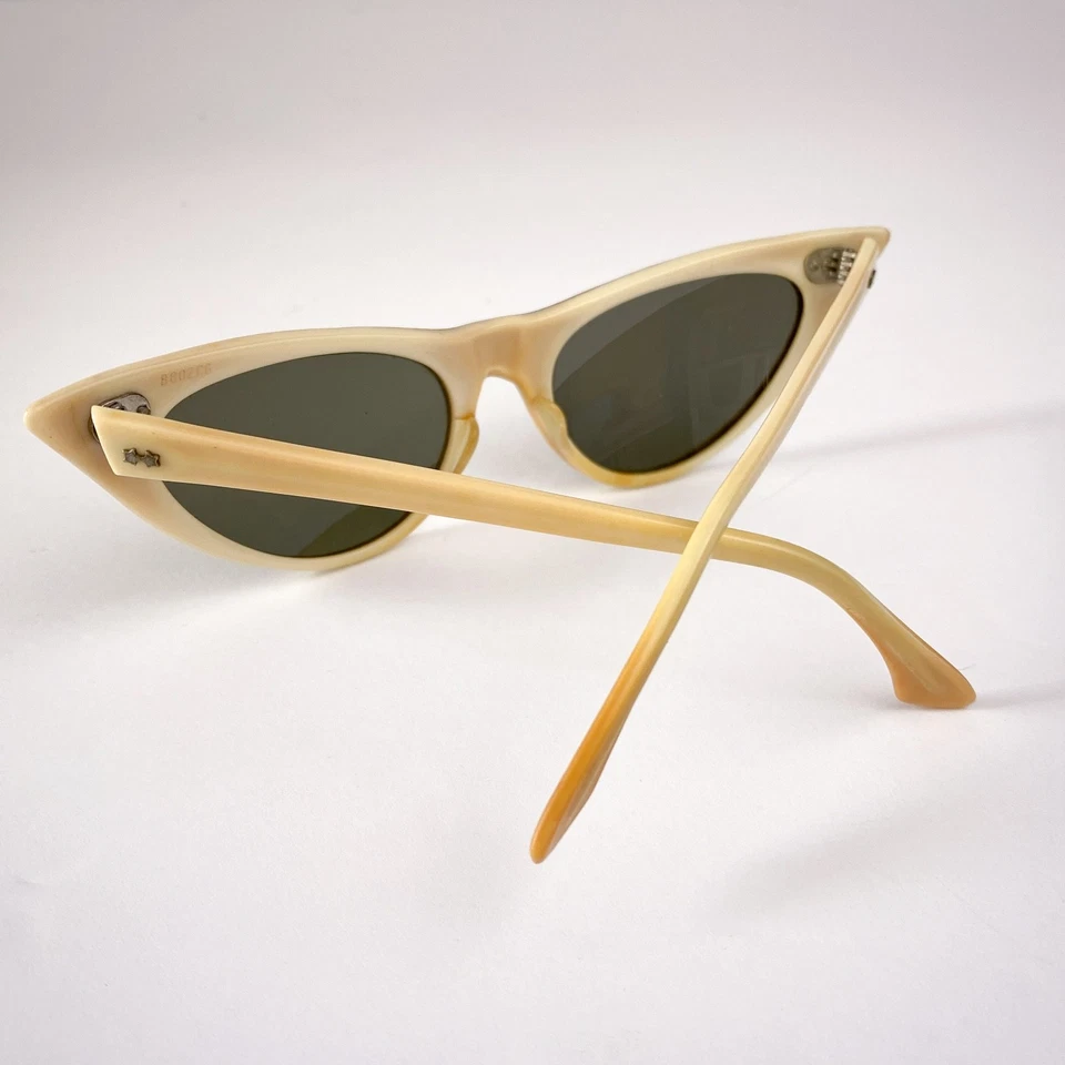 Gafas de sol vintage blancas/marfil ojo de gato para mujer años 50 Foto 4 de 4