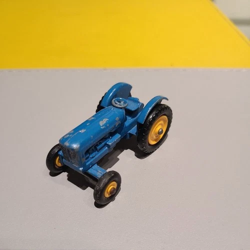 Matchbox Lesney 72a Fordson Tractor RARE YELLOW HUBS Matchbox Regular Wheels