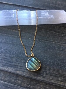 Authentic Uniqe beautifuk labradorite necklace  24k Gold Plated Charm
