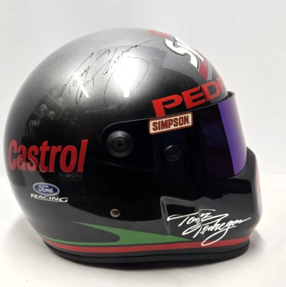 Casco de carreras Simpson autografiado por Tony Pedregon de la NHRA Foto 2 de 4